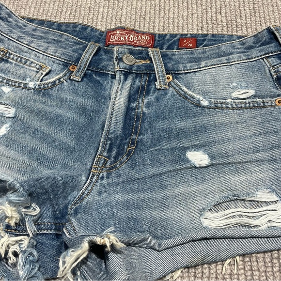 Lucky Brand The Boyfriend Short - Picture 4 of 10